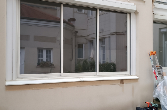 Vitrophanie et film solaire